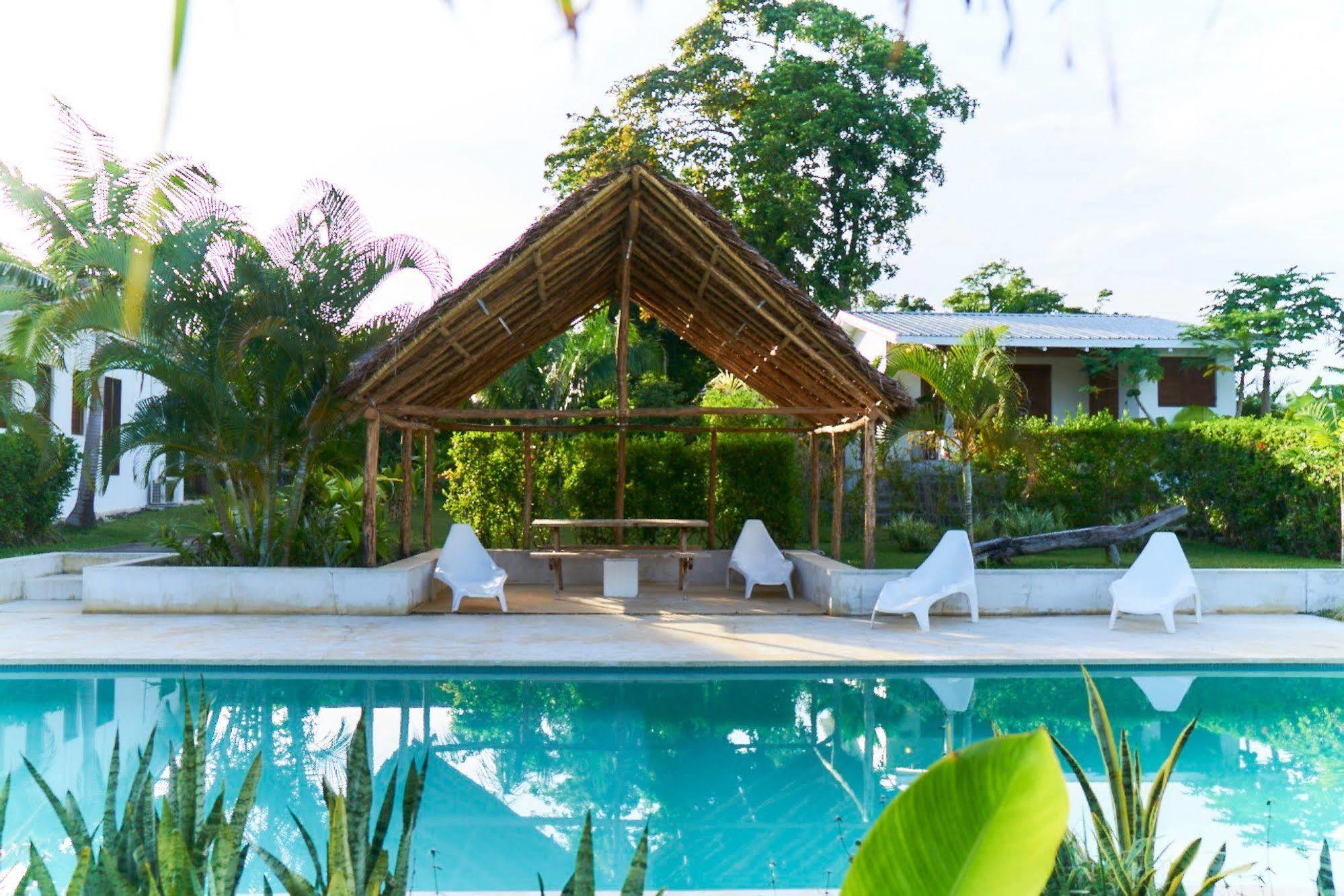 Angelfish Cove Villas Port Vila Exterior photo